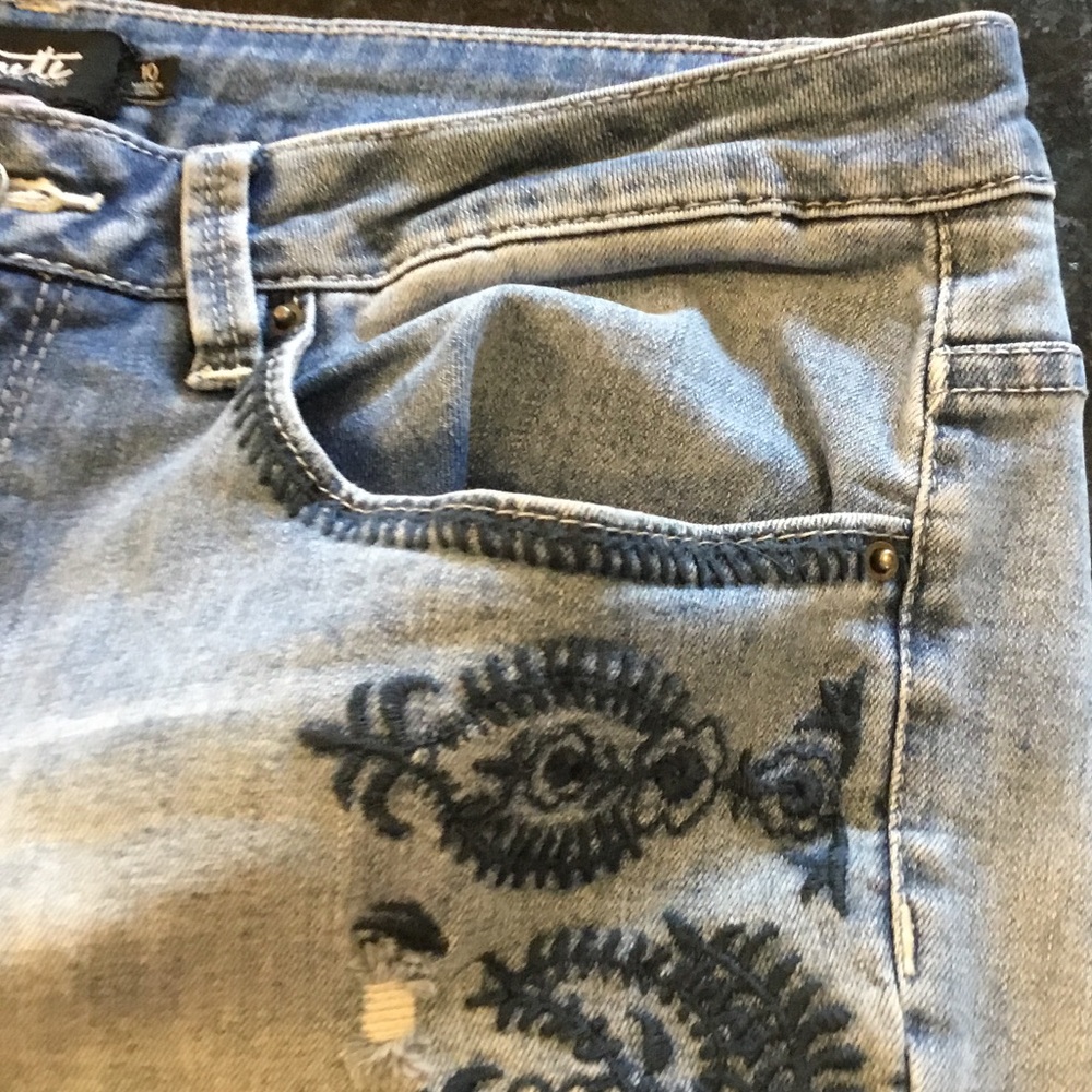 Nanette Lepore Distressed Grunge Light Blue Straight-Leg Jeans Embroidery Size10 - Picture 10 of 11